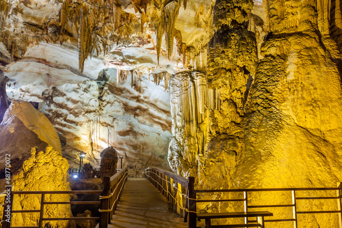 Paradise cave in Vietnam photo