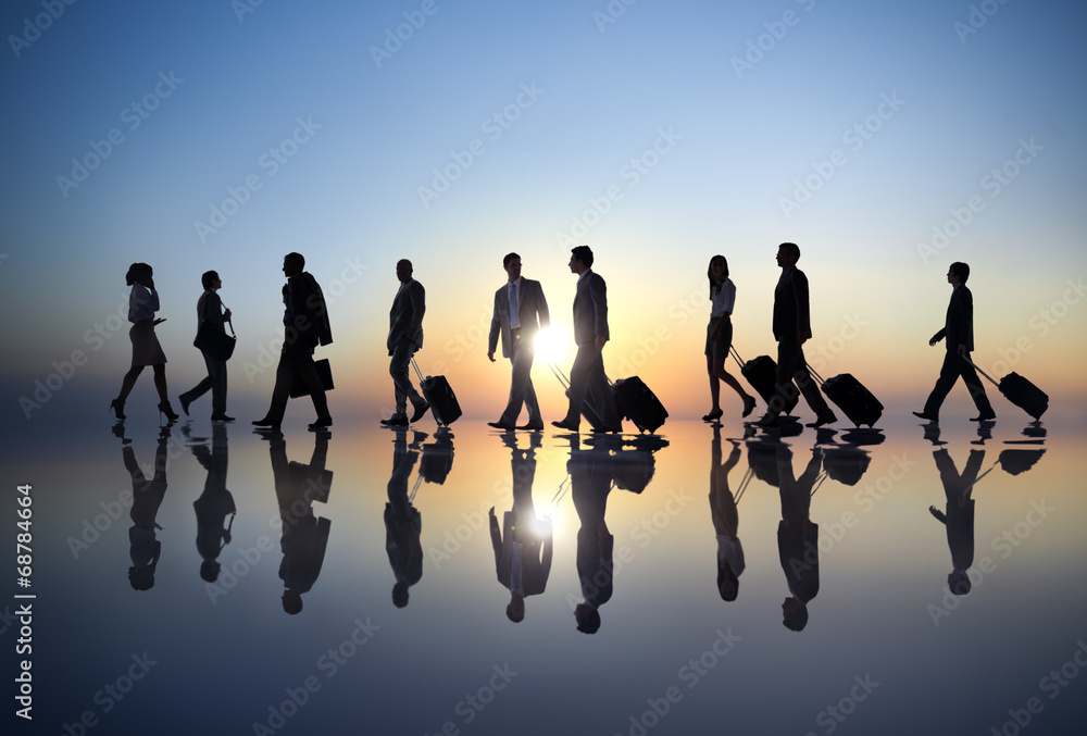 Obraz premium Back Lit of Business People Traveling