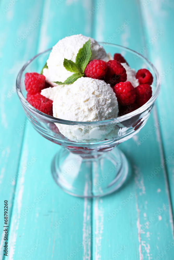 Creamy ice cream with raspberries Creamy ice cream with raspberries