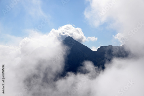 Wolken an der Serles