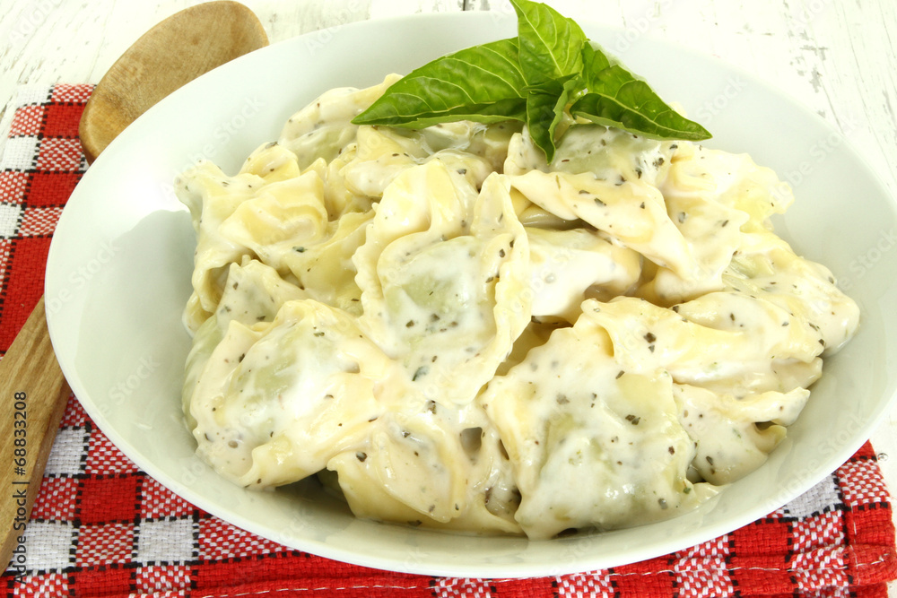 tortellini tortellini