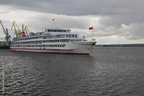 Four-deck motor ship. Kazan, Tatarstan © photobeginner