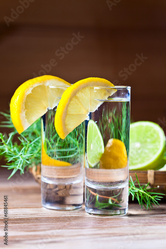 Gin with lemon