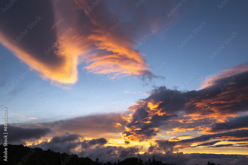 Cloud formation, altocumulus lenticularis, Cloud formation, altocumulus lenticularis,