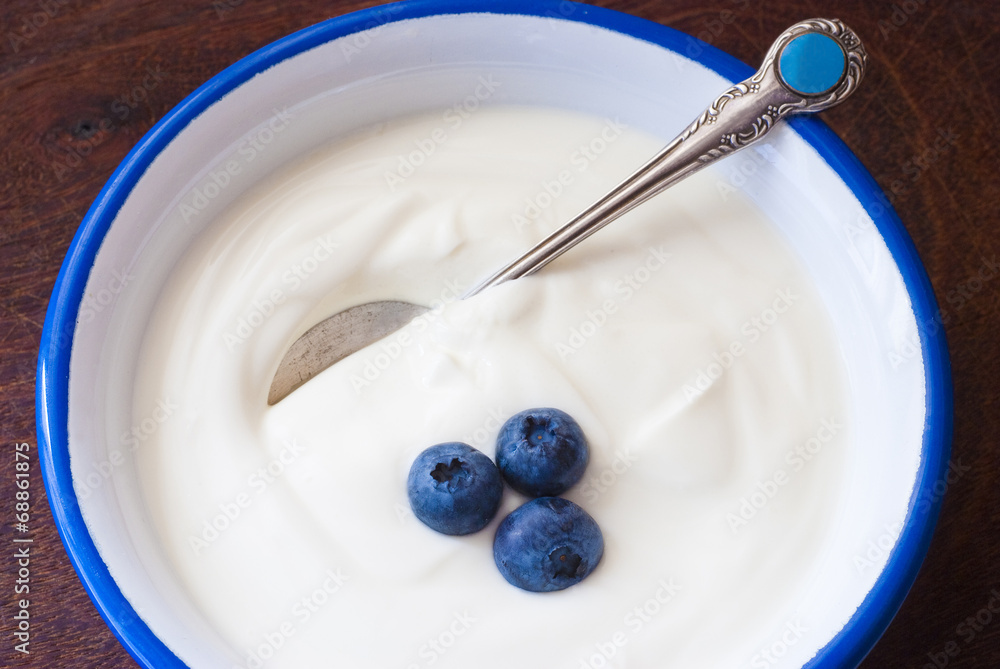 natural yogurt