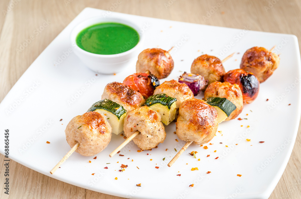 Grilled chicken skewers with zucchini and cherry tomatoes Grilled chicken skewers with zucchini and cherry tomatoes