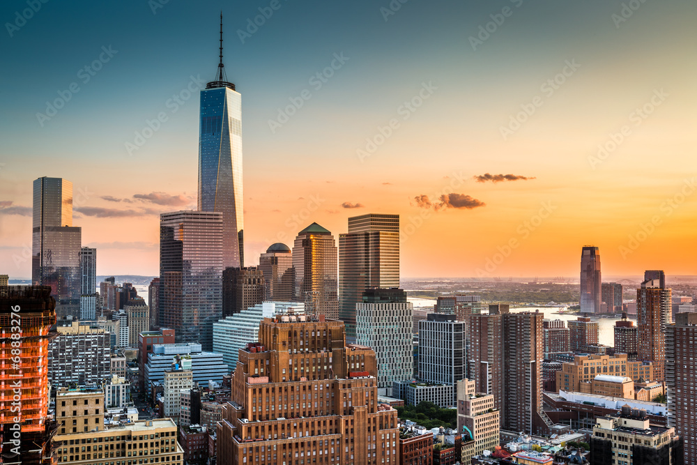 Obraz premium Lower Manhattan skyline at sunset
