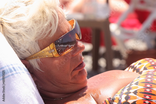 Konstfotografi An english lady relaxing while on holiday