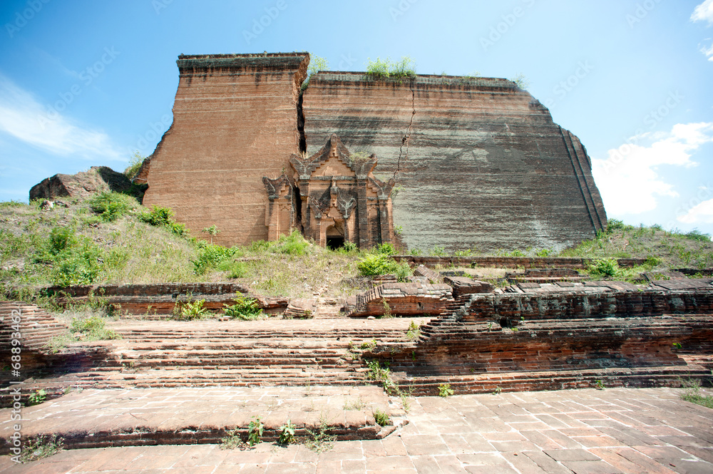 Ruined Pagoda in Mingun Paya or Mantara Gyi Paya ,Myanmar.