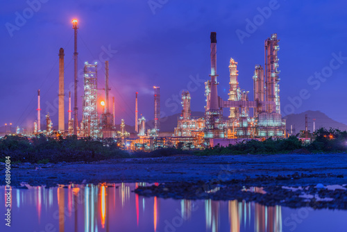 Oil refinery at twilight sky © weerasak