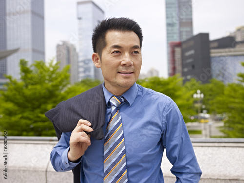 Canvas Print asian businessman outdoor portrait