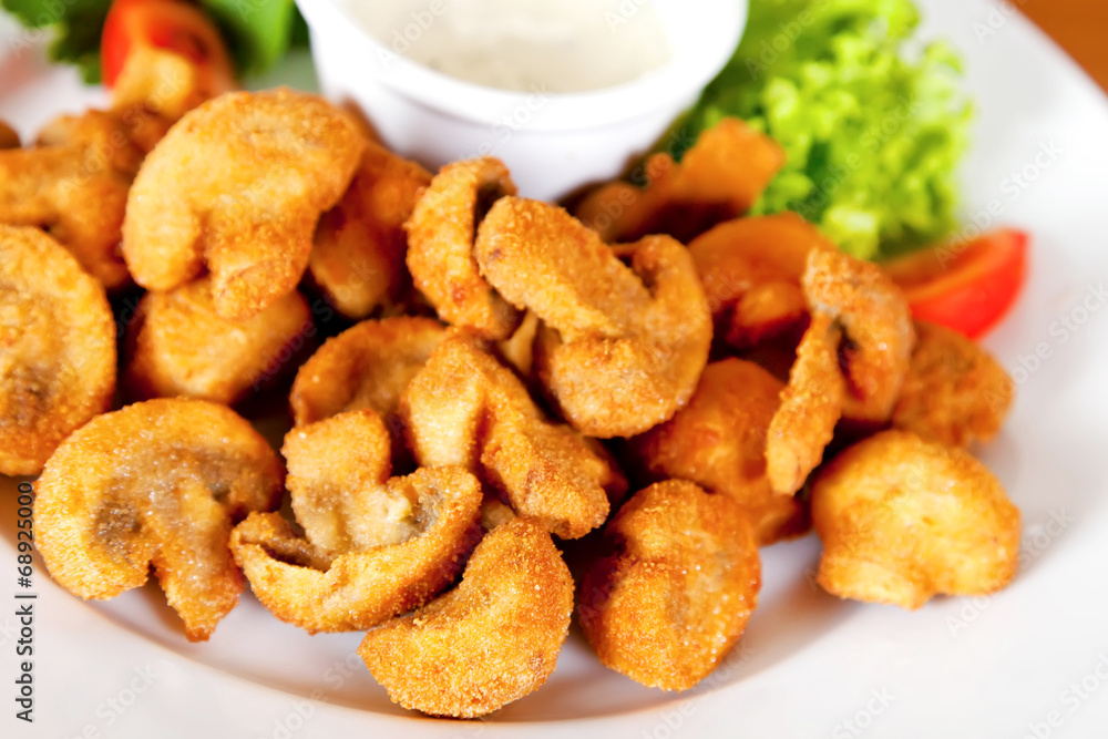 Deep-fried champignon mushrooms Deep-fried champignon mushrooms