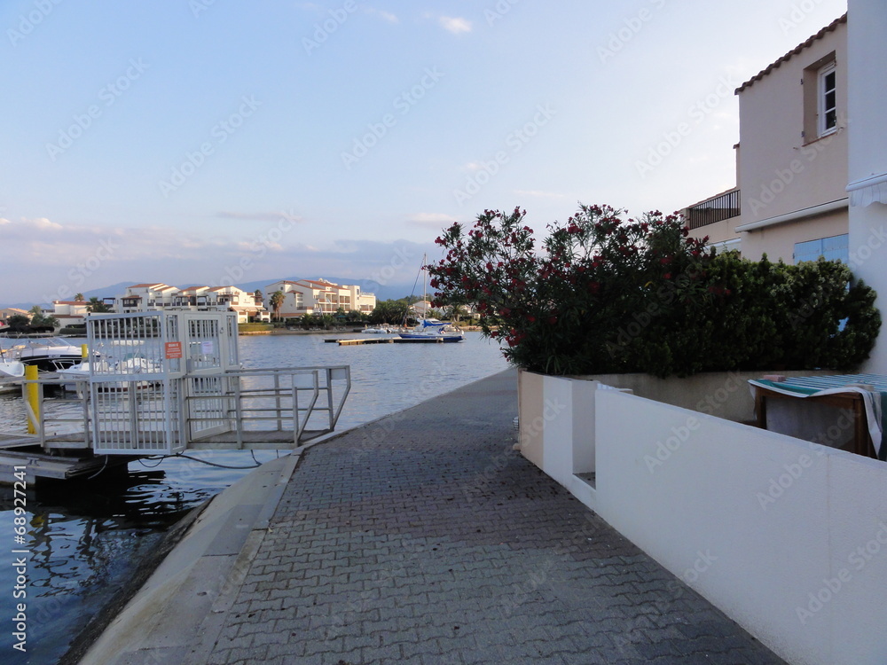 Fototapeta premium Saint-Cyprien 38