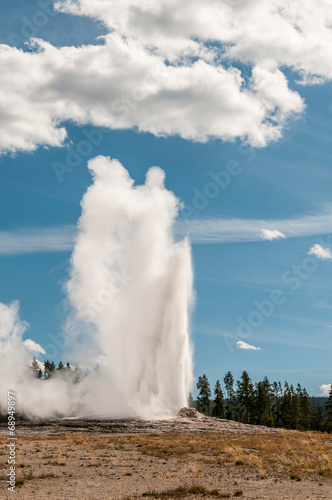 Famous geyser Old Faithful