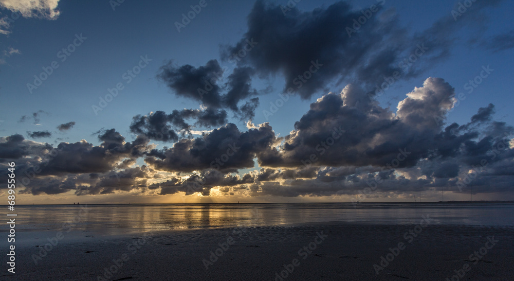 Sonnenuntergang am Strand von Amrum