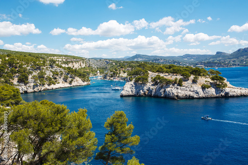 Calanques of Port Pin in Cassis, Provence, France © Irina Schmidt