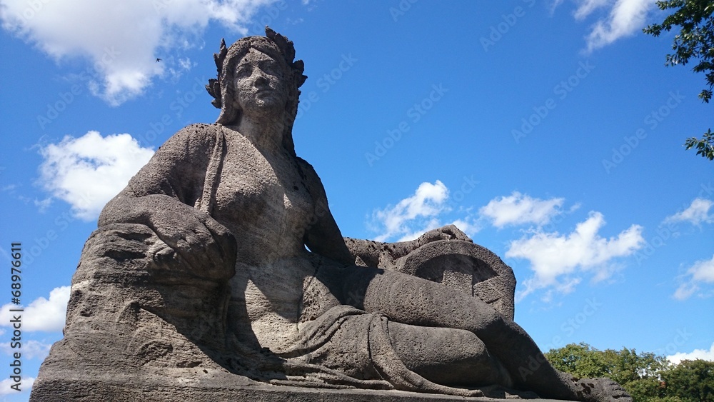 Obraz premium Frauenstatue München