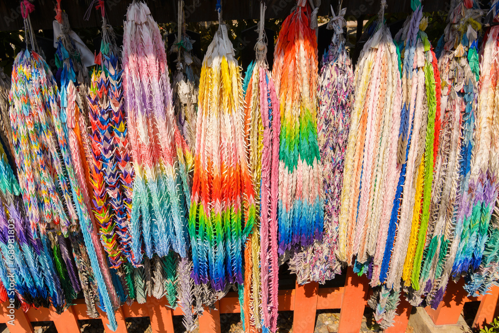 Fototapeta premium paper cranes of thousand