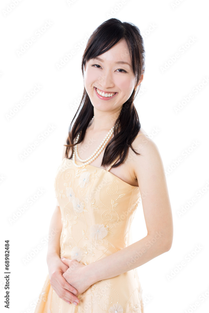 ドレスを着た女性