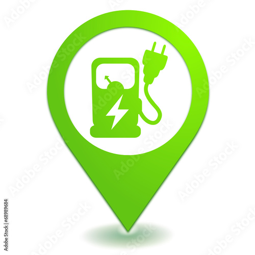 station électrique pour voiture sur symbole localisation vert