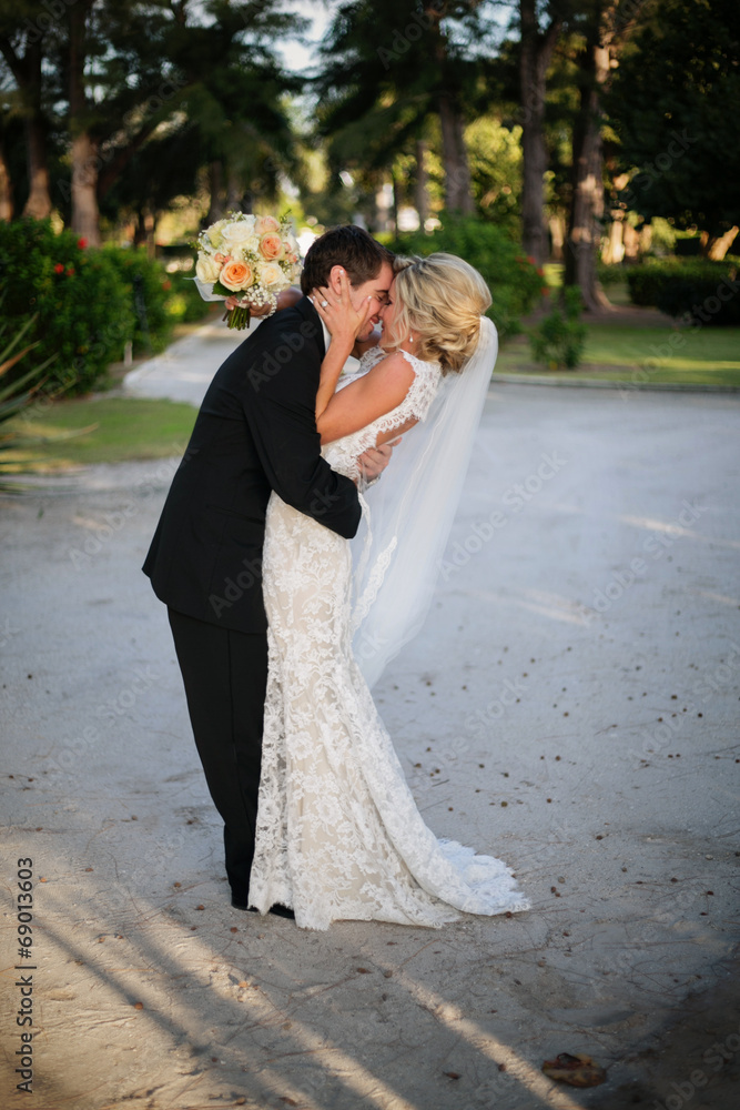 Naklejka premium Wedding Couple
