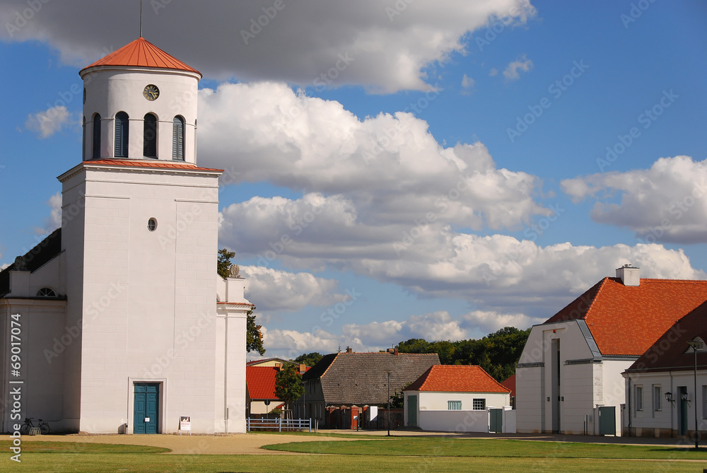 Die Schinkelkirche in Neuhardenberg Die Schinkelkirche in Neuhardenberg
