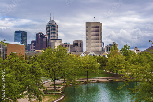 Cuadro en lienzo Indianapolis Indiana Skyline Canal