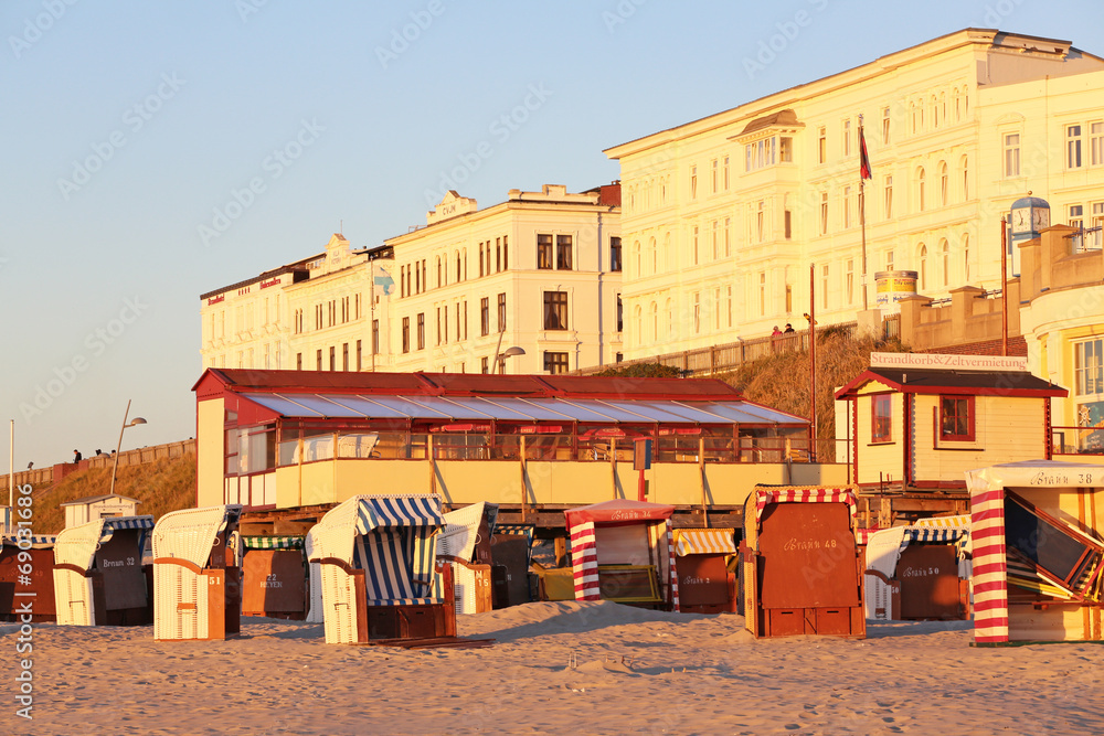 Fototapeta premium Strandpromenade Borkum