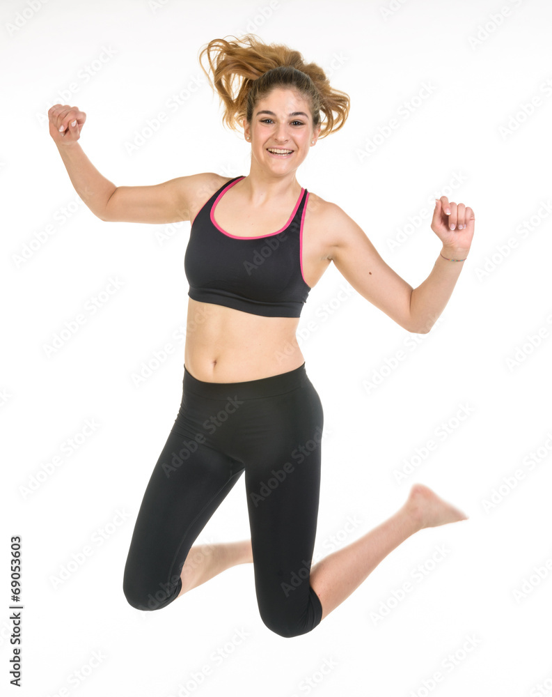 Fitness, ragazza che salta