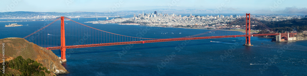 Golden Gate with San Francisco city view - obrazy, fototapety, plakaty 