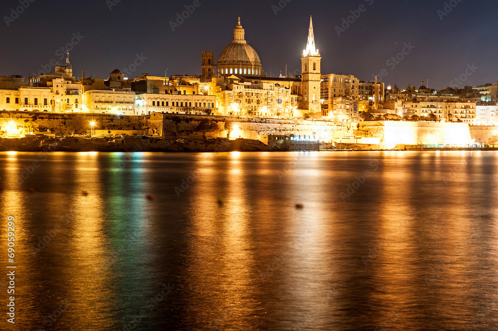 Obraz premium Valletta seafront skyline view, Malta