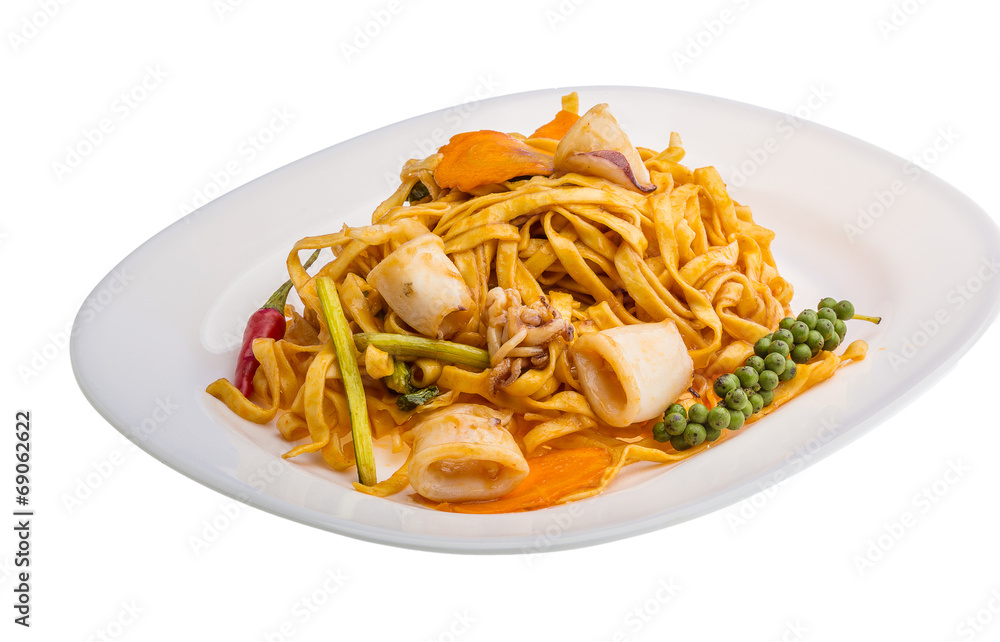 Fried noodles with calamari Fried noodles with calamari