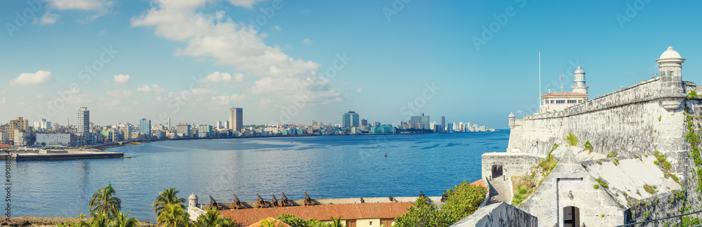 Fototapeta premium The skyline of Havana with El Morro castle