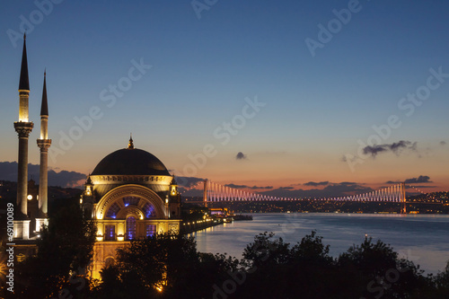 Istanbul - Dolmabahçe Mosque and Bridge
