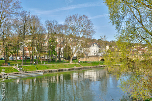 France, the picturesque city of Meulan photo