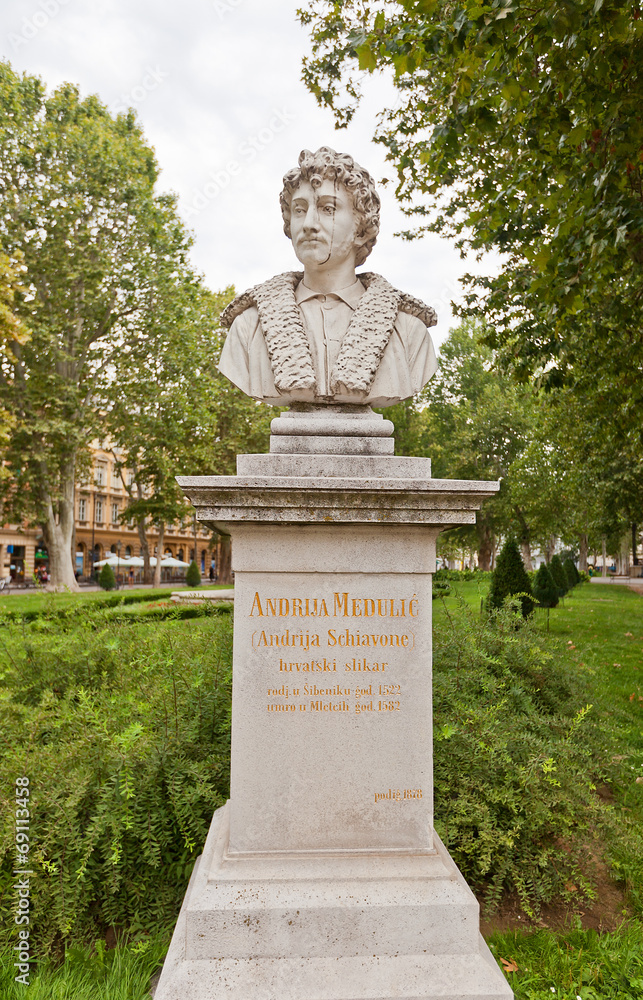 Obraz premium Andrea Meldolla sculpture (1878) in Zagreb, Croatia