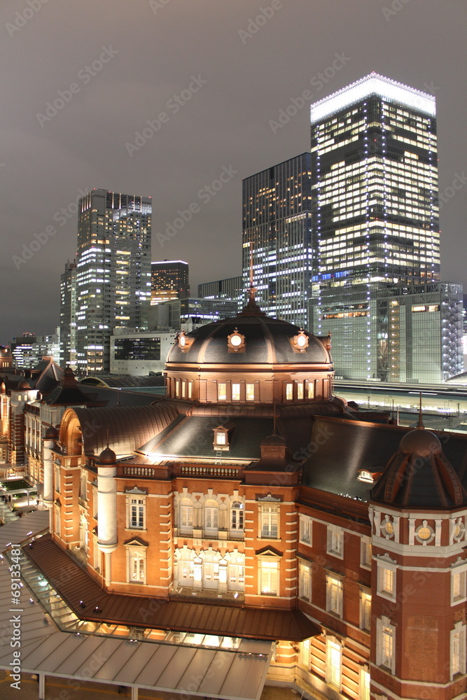 Obraz premium 東京駅 夜景
