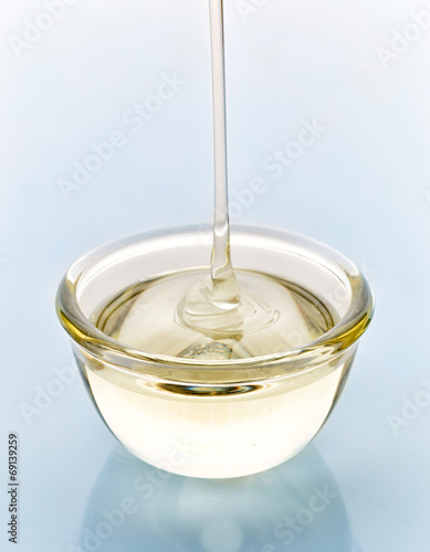 Cuadro en lienzo bowl of sugar syrup