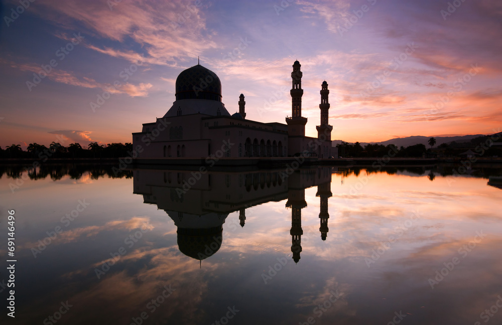Kota Kinabalu mosque at sunrise in Sabah,Malaysia, Borneo