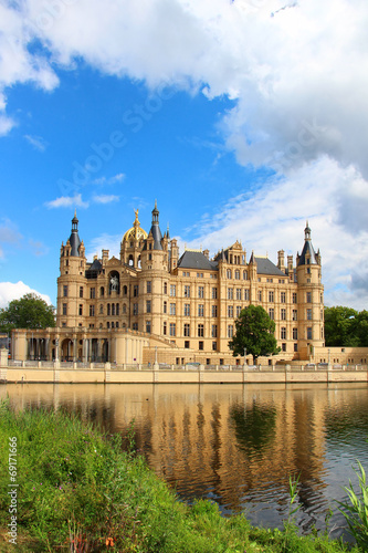 Schwerin Castle (Schweriner Schloss), Germany © karnizz