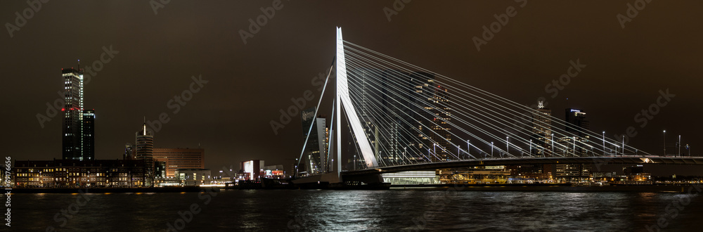 Obraz premium Panorama Erasmusbrug-Rotterdam Zuid