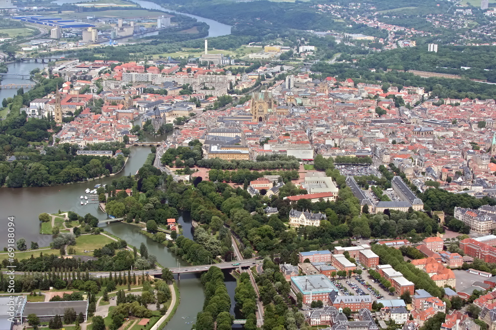 Vue aérienne de la ville de Metz - Moselle - France