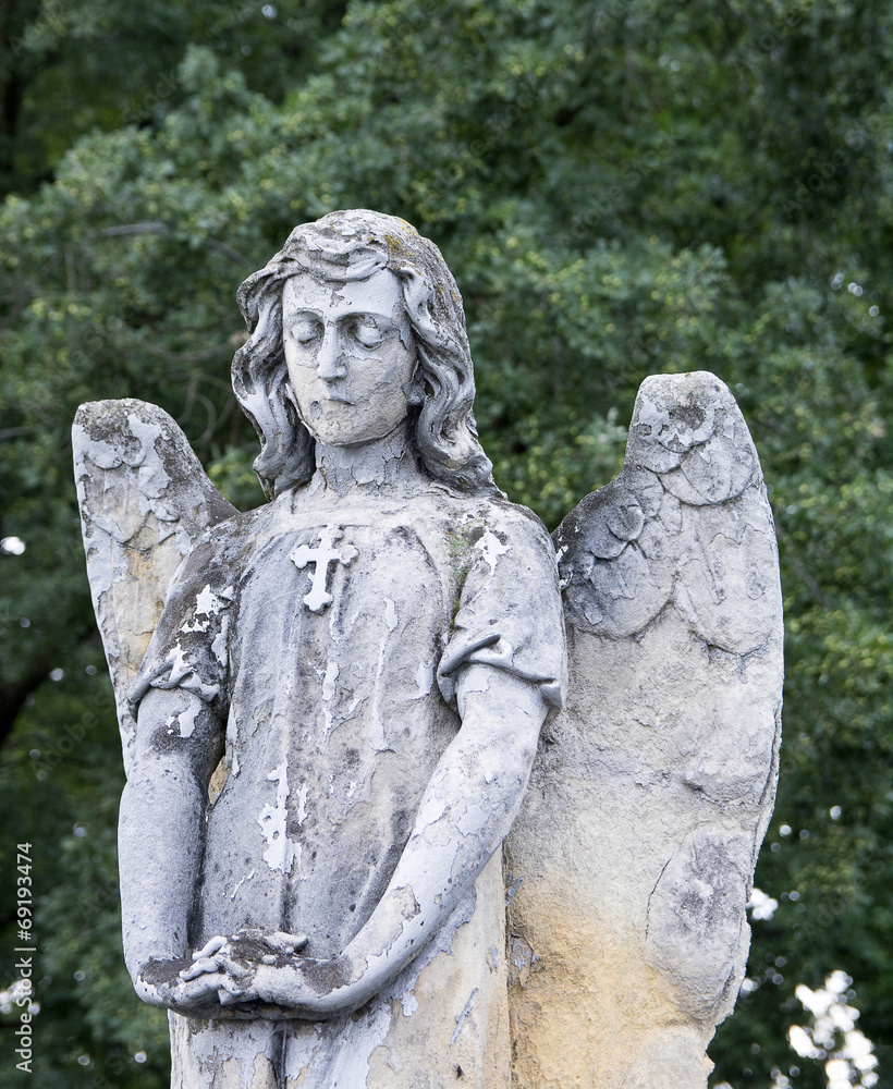 Fototapeta premium Cmentarny anioł
