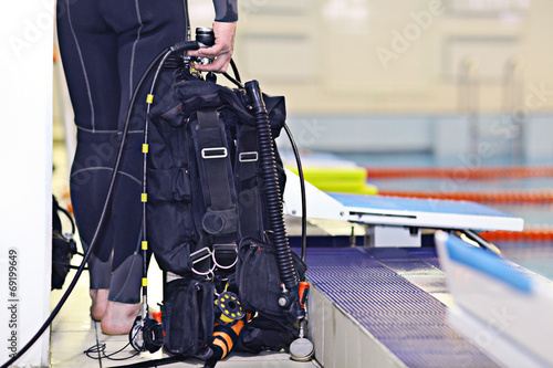 scuba diving equipment cylinders