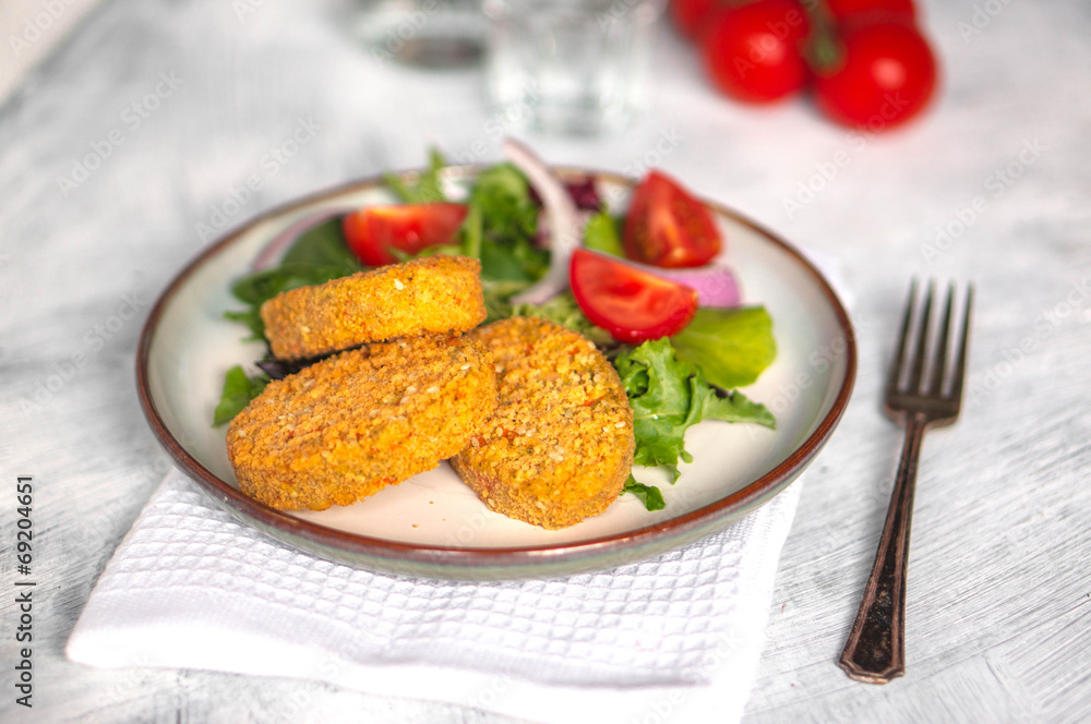 Chicken nuggets with salad Chicken nuggets with salad