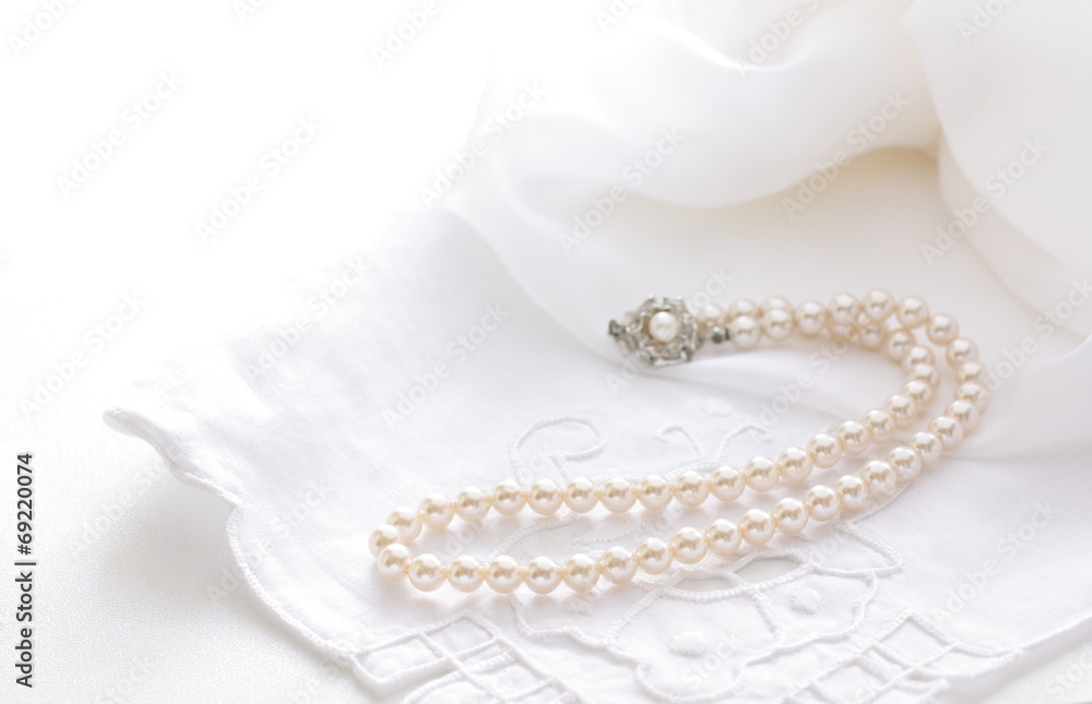 pearl necklace for wedding image