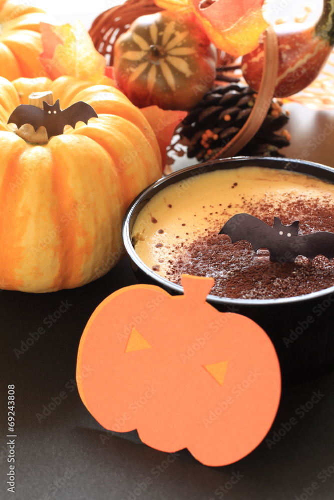 Halloween homemade pumpkin pudding Halloween homemade pumpkin pudding