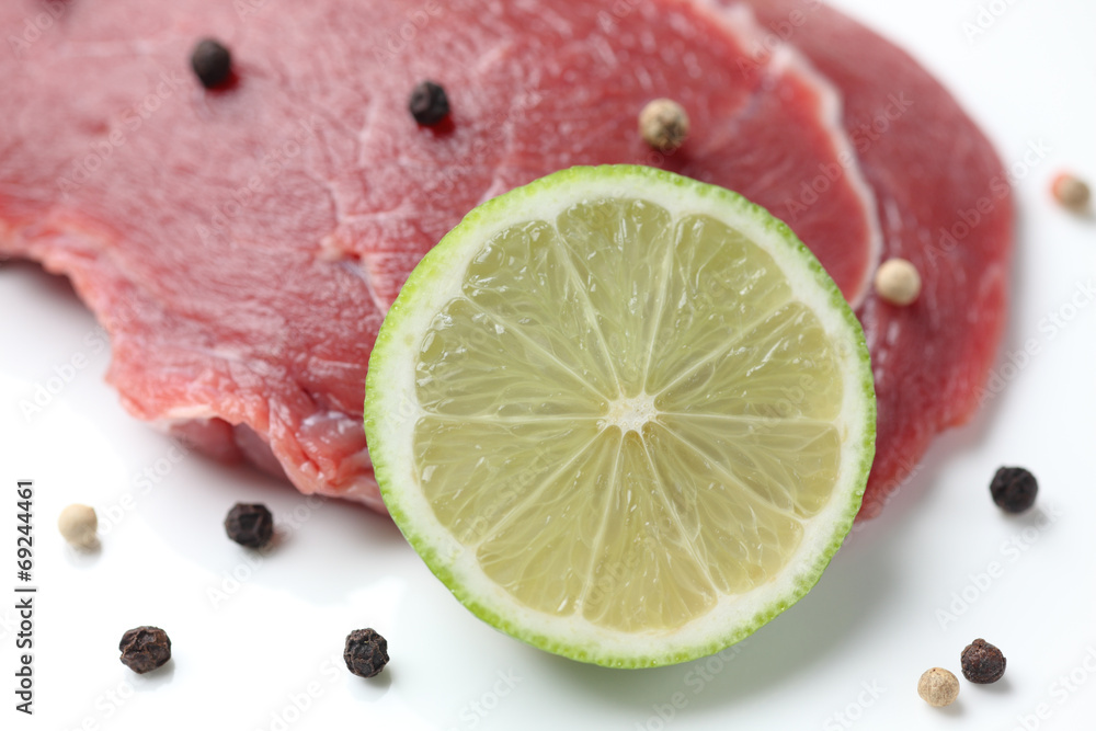 Raw beef and lime Raw beef and lime