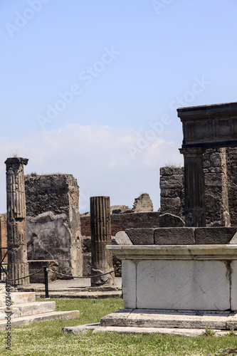 Ruinen am Apollo-Tempel in Pompeji
