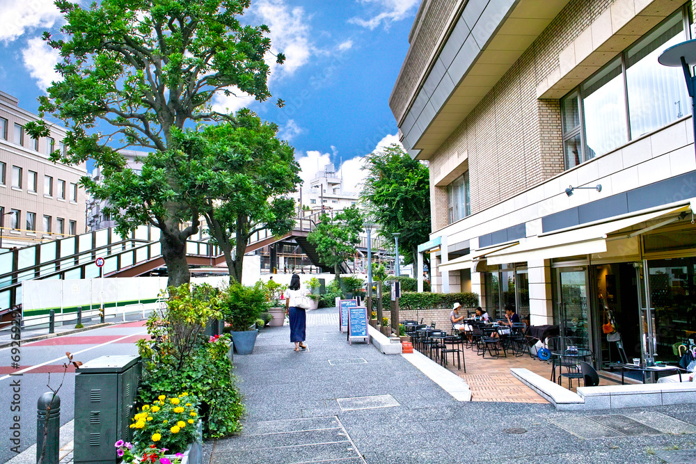 渋谷区代官山の街並み Stock Photo | Adobe Stock